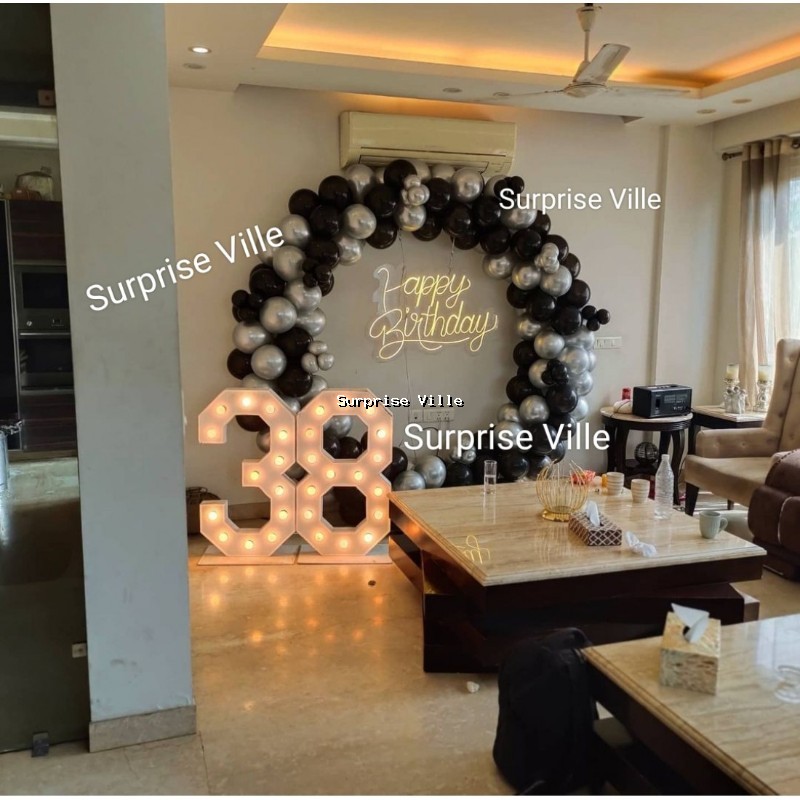 Ring Setup With Chrome Balloons